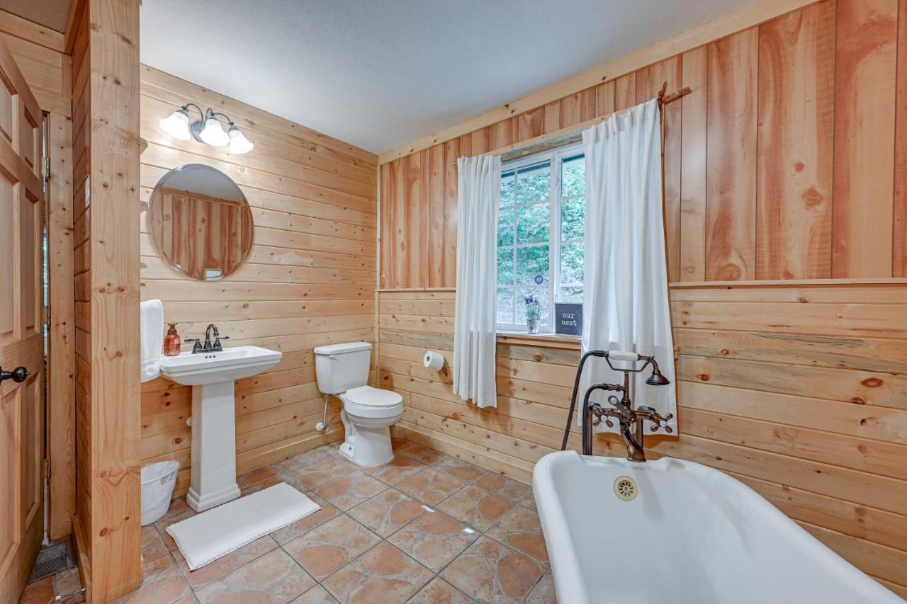Smoky Mountain Cabin With Camping Area And Fire Pit! Whittier Экстерьер фото